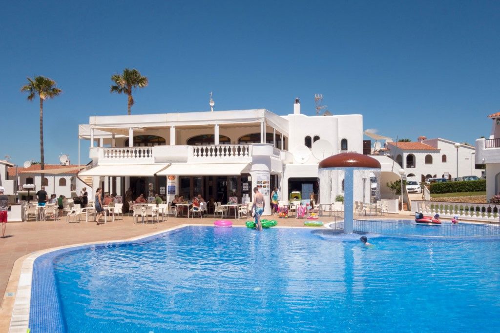 Apartamentos Son Bou Playa Gold Kültér fotó
